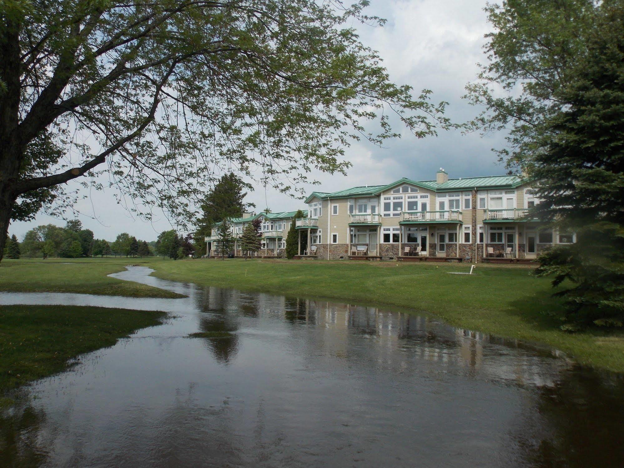 Fairway Suites At The Peak French Creek Экстерьер фото